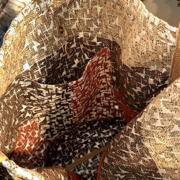 Slouchy Boho Crossbody Bag - Picture 6 of 7